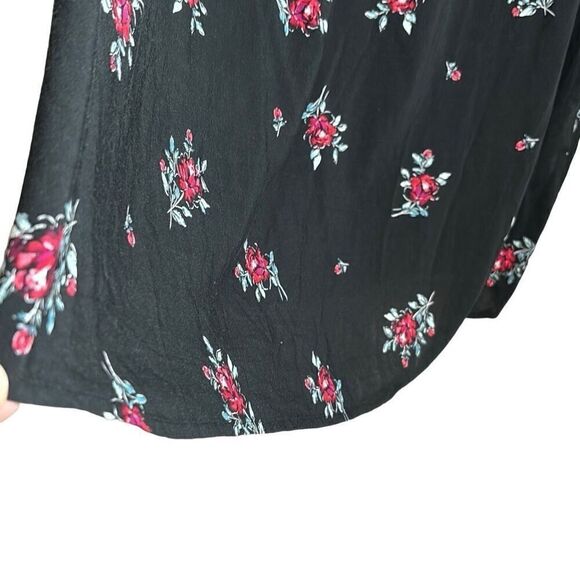 J. Jill smocked yoke rose print on black 3/4 sleeve tunic L - Picture 6 of 11